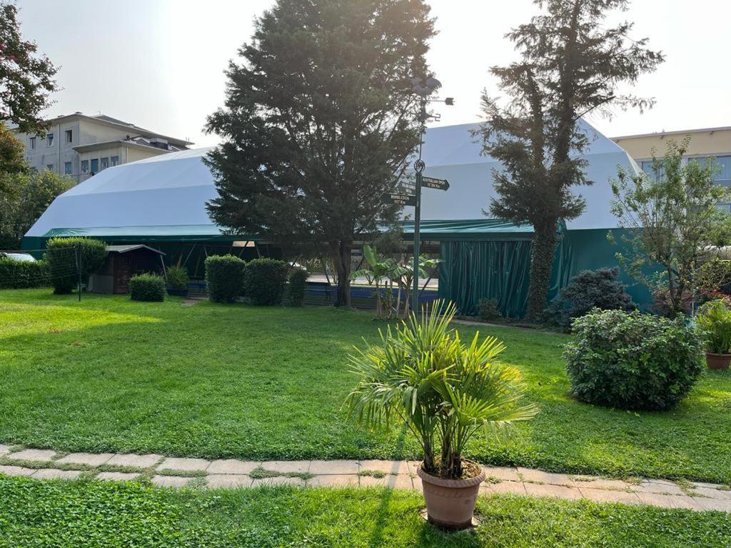 Hotel Sporting Brugherio Kültér fotó