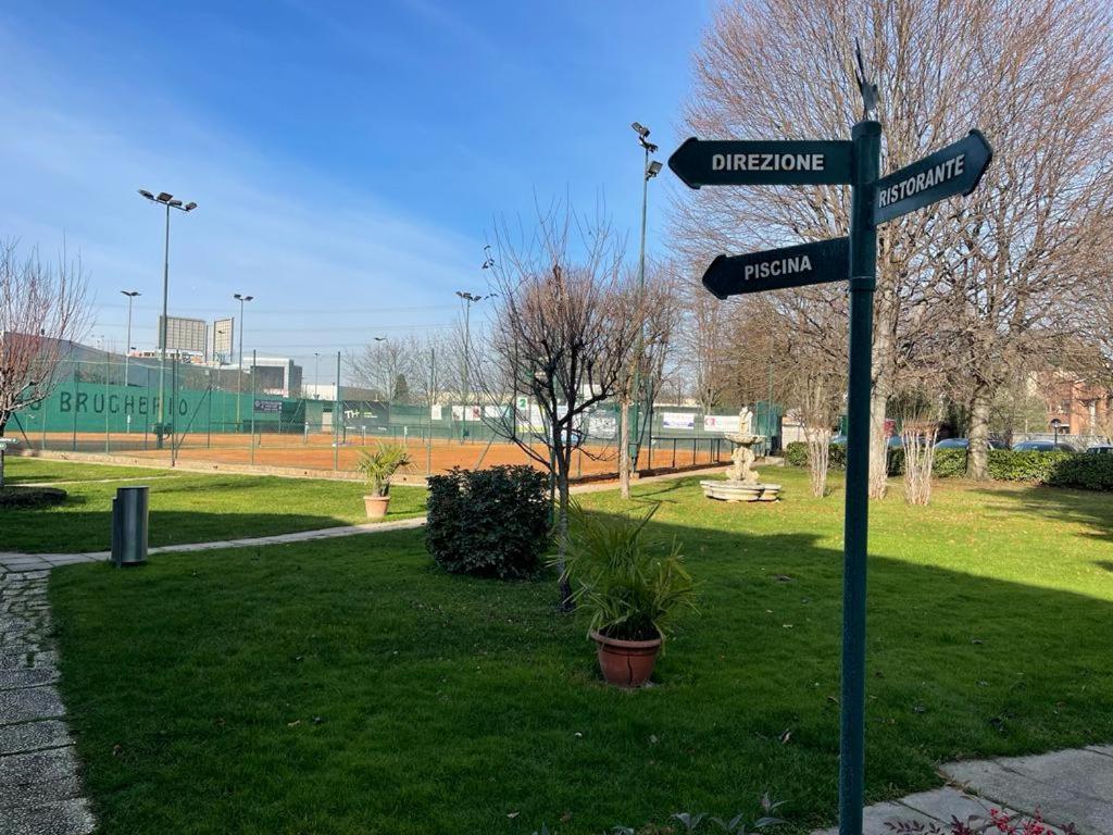 Hotel Sporting Brugherio Kültér fotó