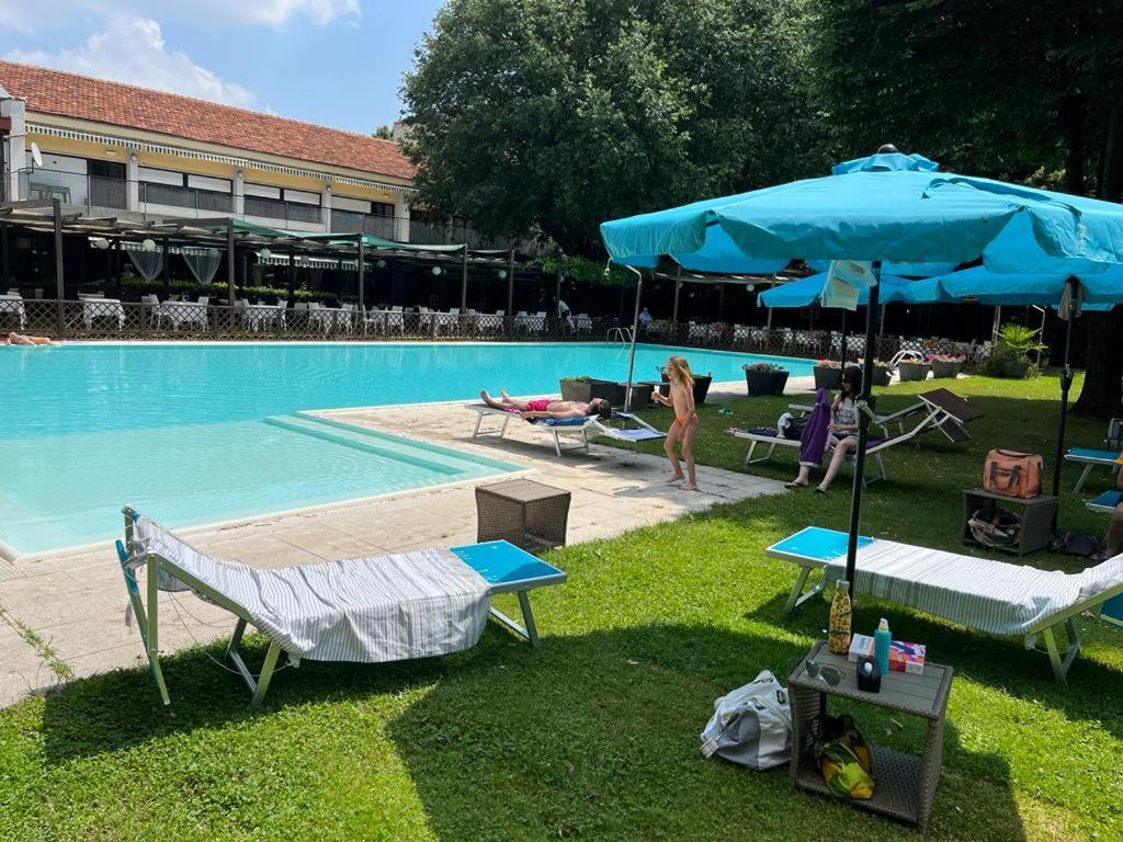 Hotel Sporting Brugherio Kültér fotó