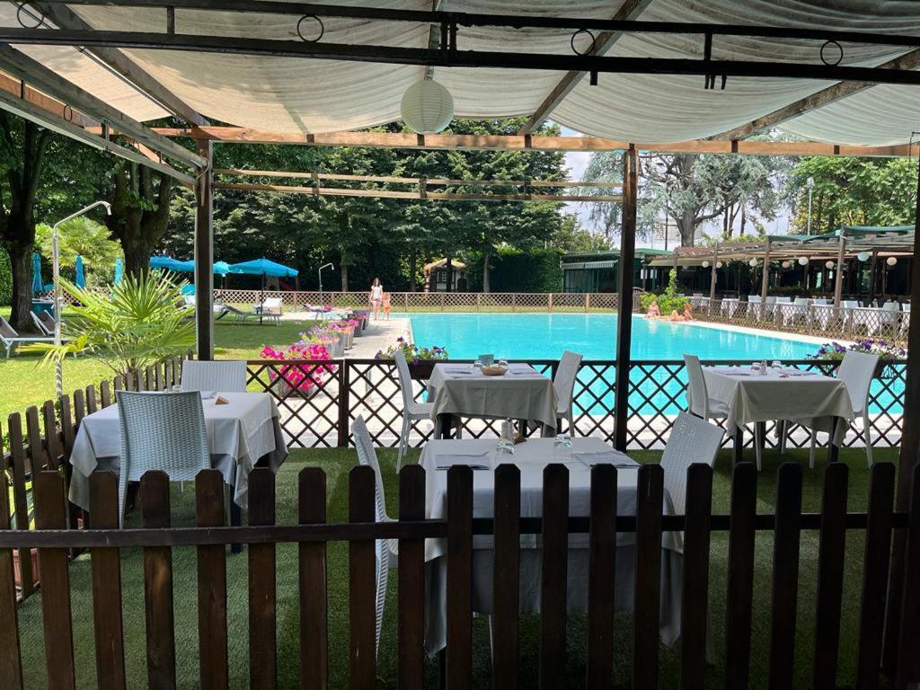 Hotel Sporting Brugherio Kültér fotó